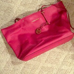 Michael Kors hot pink leather tote 💋